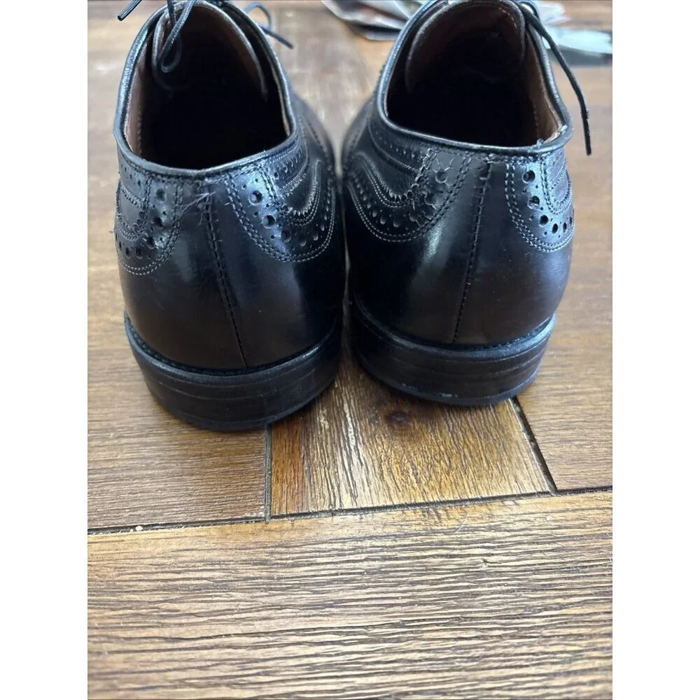 Mens 10.5 B Allen Edmonds Strand Cap-Toe Black Oxford Dress Shoe